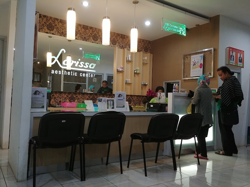 Hujan Sehat di Jeruklegi: Rahasia Apotek Lestari yang Menginspirasi Warga Cilacap